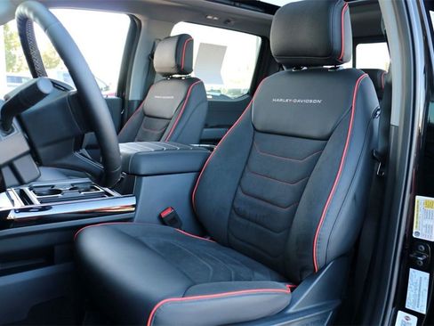 New 2026 Ford F250 Lariat w/ Black Appearance Package image 21