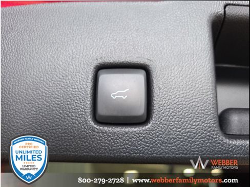 Used 2024 Ford Escape ST-Line w/ Tech Pack #1 AWD/4WD image 9