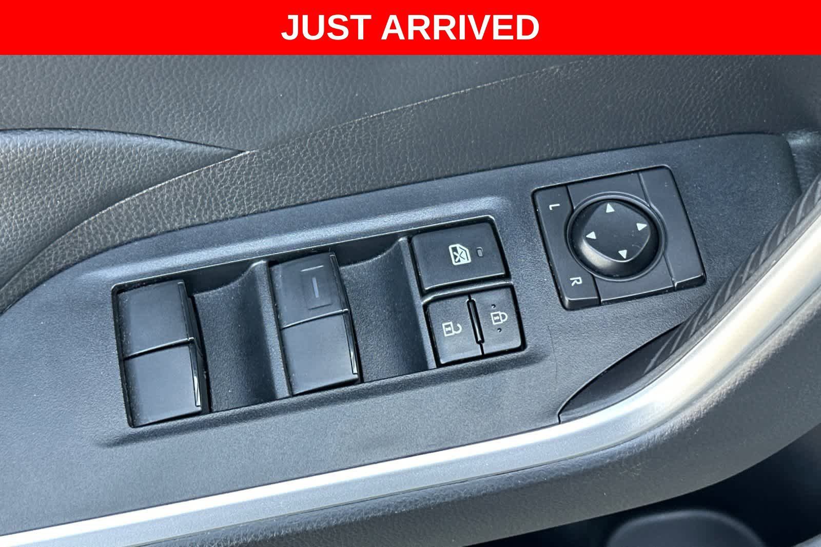 Used 2023 Toyota RAV4 LE AWD/4WD image 14