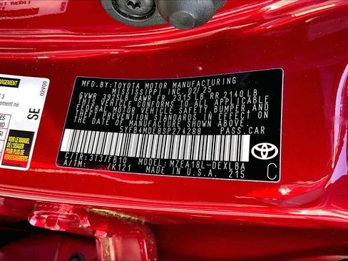 Certified 2025 Toyota Corolla LE image 31