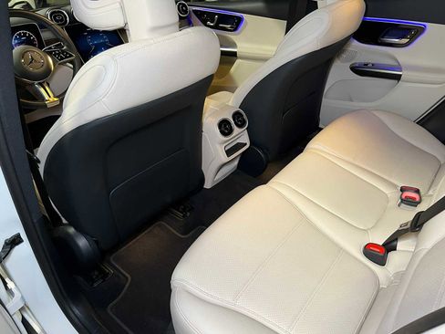 Certified 2025 Mercedes-Benz GLC 300 4MATIC image 20