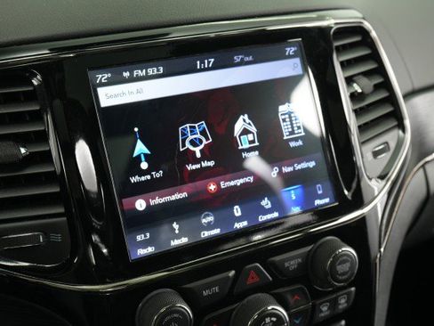 Used 2019 Jeep Grand Cherokee High Altitude image 38