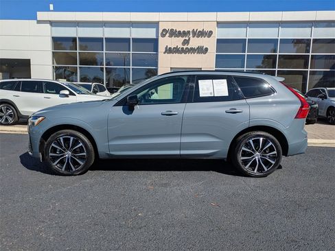 Certified 2023 Volvo XC60 B5 Plus image 3
