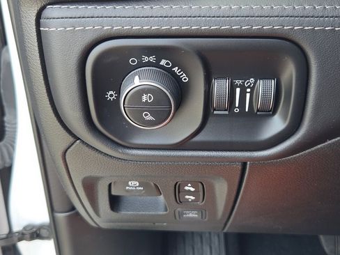 Used 2025 RAM 1500 Limited image 26