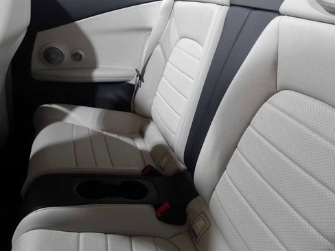 Used 2017 Mercedes-Benz C 300 Cabriolet image 69