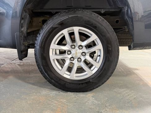 Used 2022 Chevrolet Silverado 1500 LT image 9