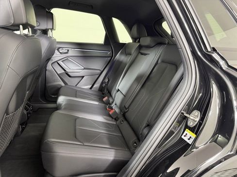 Certified 2023 Audi Q3 2.0T Premium Plus w/ Premium Plus Package image 21