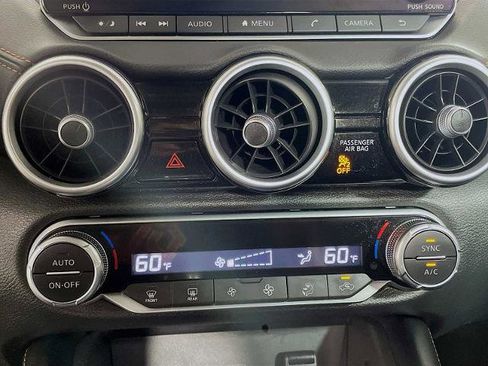 Certified 2022 Nissan Sentra SR w/ Midnight Edition image 13