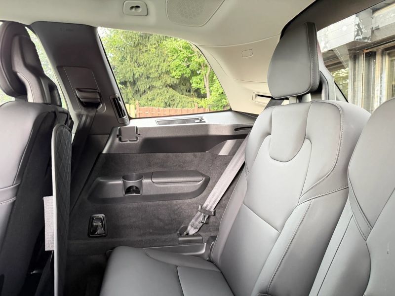 Used 2025 Volvo XC90 B6 Plus w/ Protection Package Premier AWD/4WD image 19