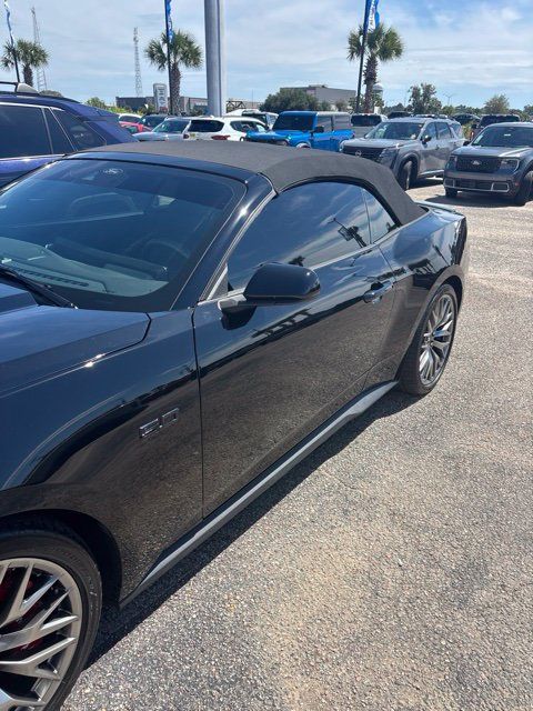 Used 2025 Ford Mustang GT Premium RWD image 5