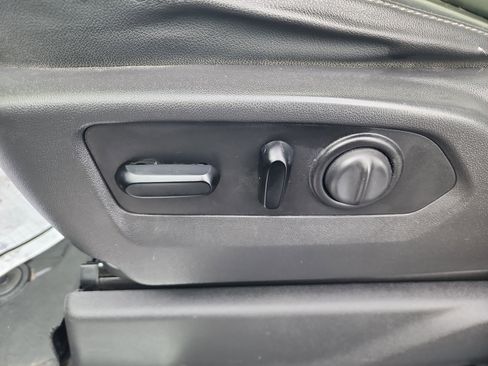 Certified 2020 GMC Sierra 1500 SLT w/ SLT Premium Plus Package image 12