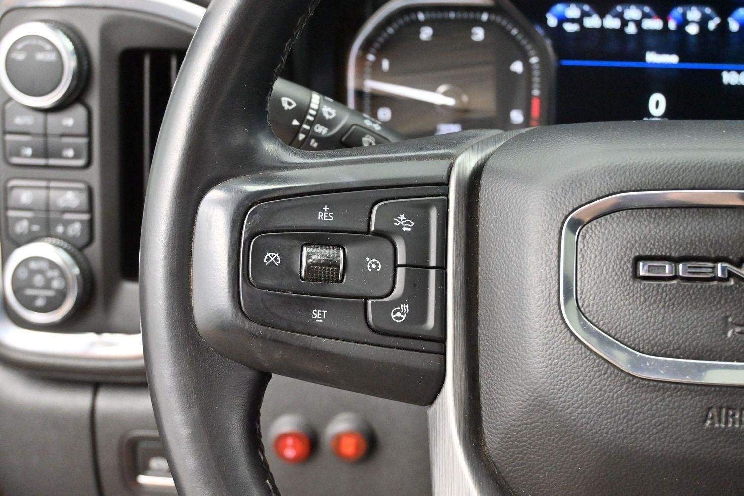 Used 2021 GMC Sierra 3500 Denali w/ Denali Black Diamond Edition AWD/4WD image 18