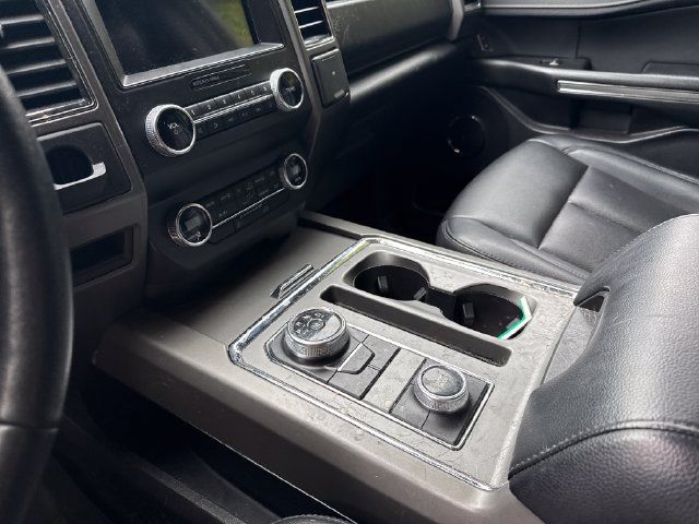 Used 2019 Ford Expedition XLT w/ Equipment Group 201A AWD/4WD image 21