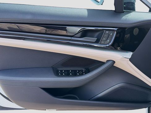 Used 2025 Porsche Panamera 4 image 22