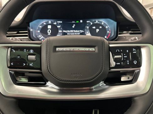 New 2025 Land Rover Range Rover Long Wheelbase SE AWD/4WD image 13