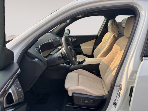 New 2026 BMW X3 xDrive30 w/ Premium Package image 9