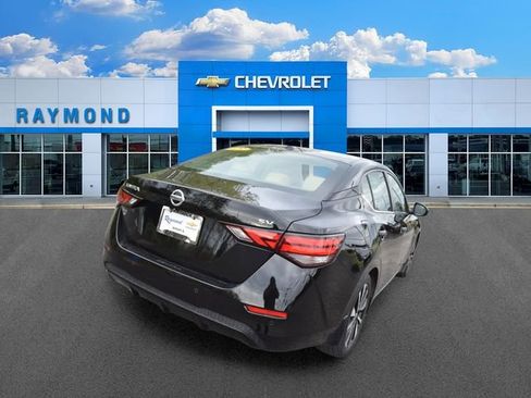 Used 2023 Nissan Sentra SV w/ SV Premium Package FWD image 3