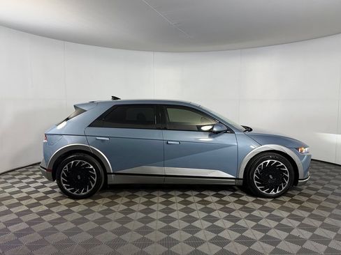 Used 2024 Hyundai Ioniq 5 Limited AWD/4WD image 9