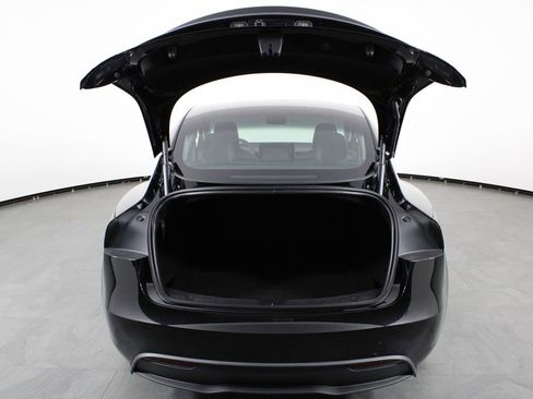 Used 2025 Tesla Model 3 Long Range image 18
