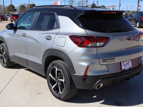 Used 2023 Chevrolet TrailBlazer RS w/ Convenience Package image 8