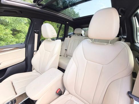 Used 2019 BMW X3 xDrive30i w/ Driving Assistance Package AWD/4WD image 39