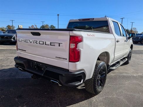 Used 2020 Chevrolet Silverado 1500 Custom Trail Boss w/ Custom Convenience Package image 6