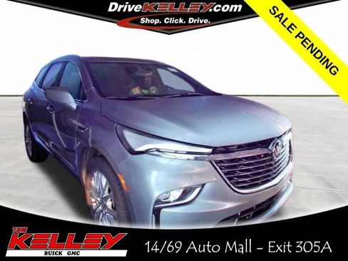Used 2024 Buick Enclave Essence w/ Experience Buick Package FWD image 1