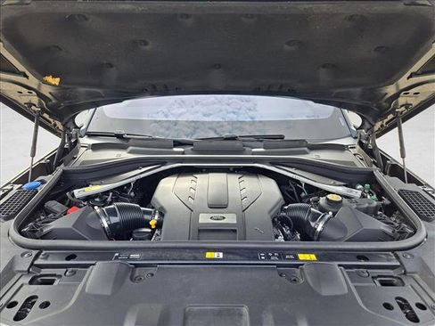 Certified 2023 Land Rover Range Rover Long Wheelbase SE image 26