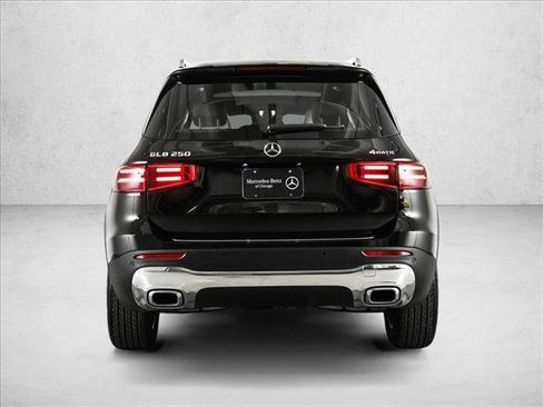 Certified 2026 Mercedes-Benz GLB 250 4MATIC image 7