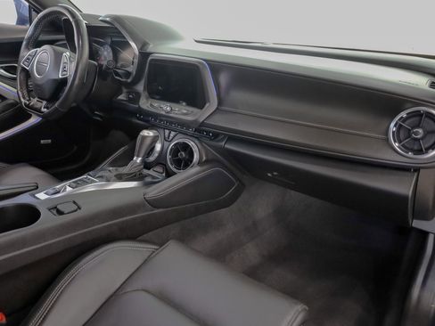 Used 2022 Chevrolet Camaro LT w/ RS Package image 30