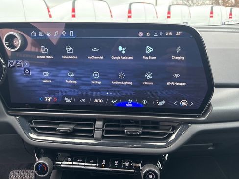 New 2026 Chevrolet Equinox EV RS image 21