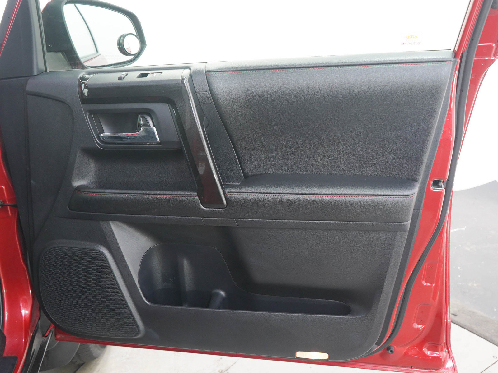 Used 2014 Toyota 4Runner Trail AWD/4WD image 11