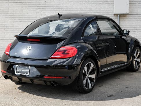 Used 2016 Volkswagen Beetle R-Line SE FWD image 7