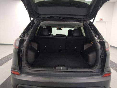 Used 2019 Jeep Cherokee Latitude Plus image 29