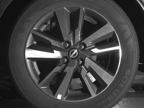 Used 2025 Nissan Versa SV w/ Trunk Package FWD image 14