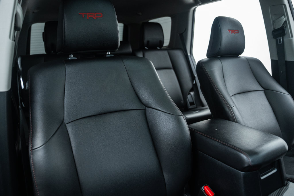 Used 2021 Toyota 4Runner Venture w/ Moonroof Package AWD/4WD image 38