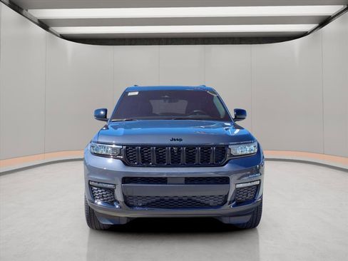 New 2025 Jeep Grand Cherokee L Limited w/ Luxury Tech Group II image 2