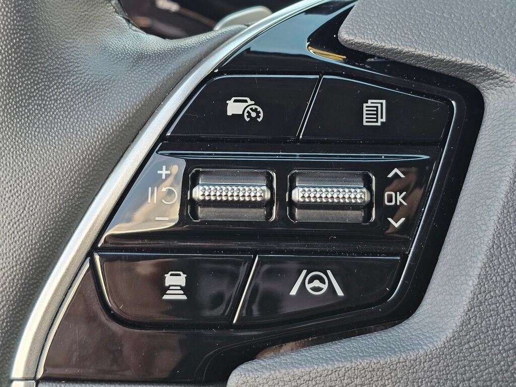 Certified 2023 Kia Niro Wind w/ Wind Preserve Package FWD image 21