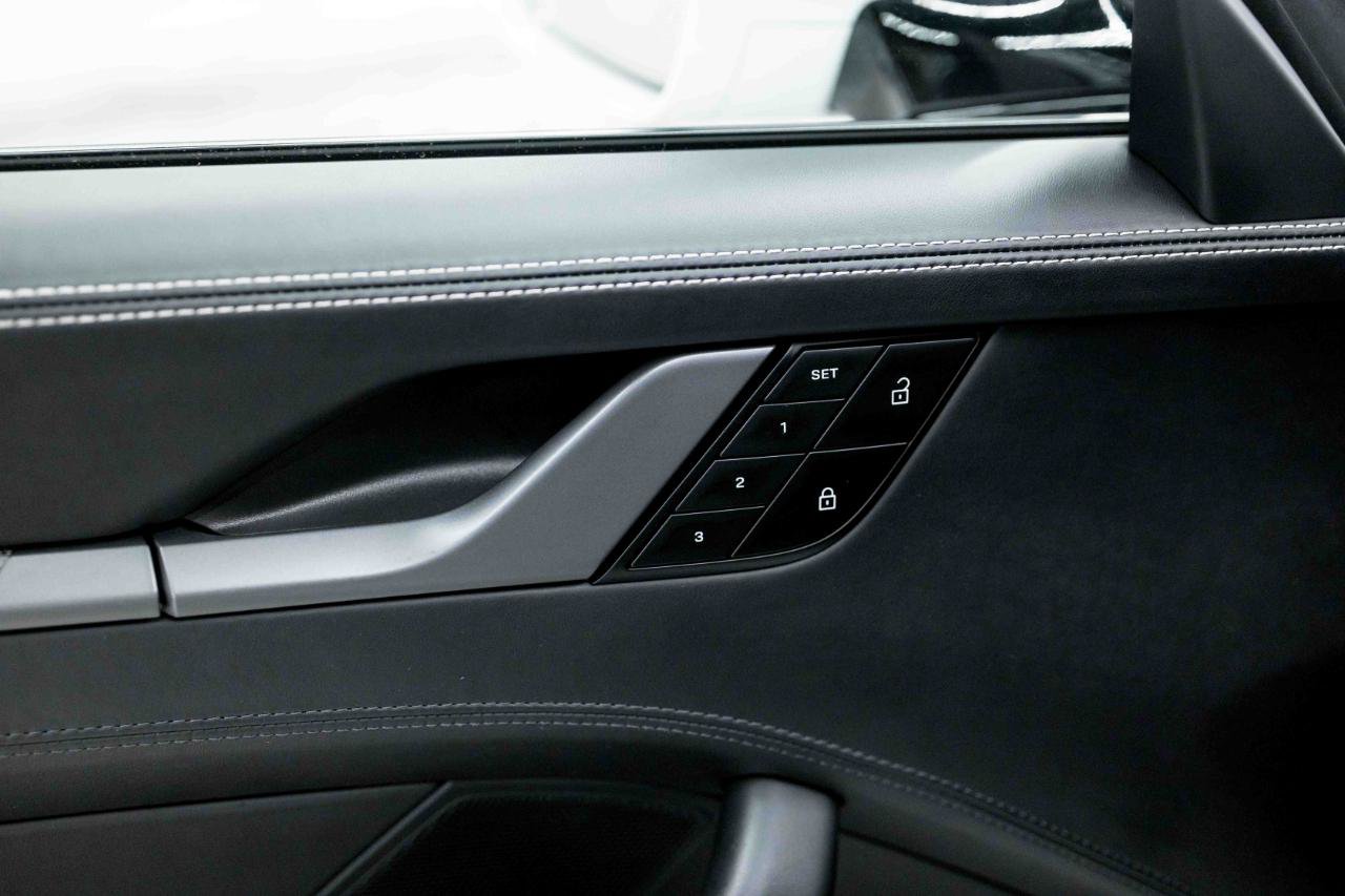 Used 2022 Porsche 911 Carrera S RWD image 42