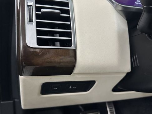 Used 2021 Land Rover Range Rover Westminster Edition image 15