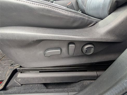 Used 2020 Subaru Ascent Limited w/ Technology Package image 21