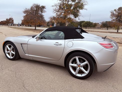 Used 2007 Saturn Sky 2dr Conv image 4