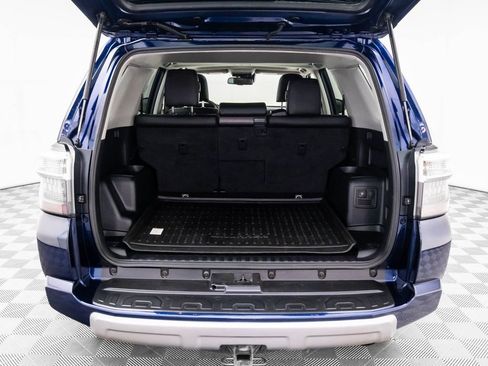 Used 2022 Toyota 4Runner TRD Off-Road Premium image 32