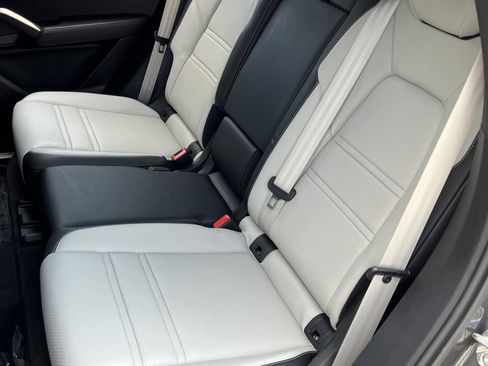 Certified 2025 Porsche Cayenne S image 17