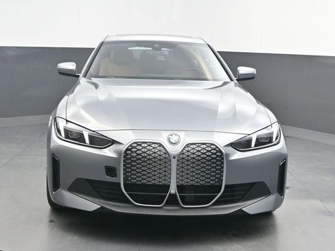 New 2026 BMW i4 eDrive40 w/ Premium Package RWD image 10
