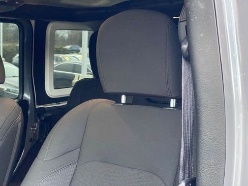 Used 2021 Jeep Wrangler Unlimited Sport image 23