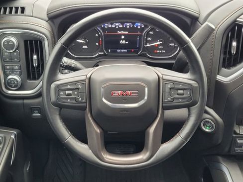 Used 2023 GMC Sierra 2500 AT4 w/ AT4 Premium Plus Package AWD/4WD image 12