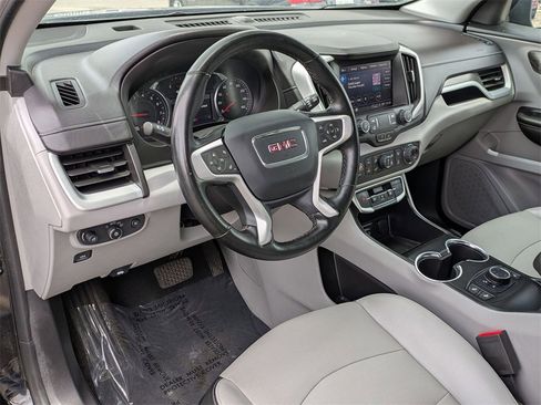 Used 2023 GMC Terrain SLT image 14