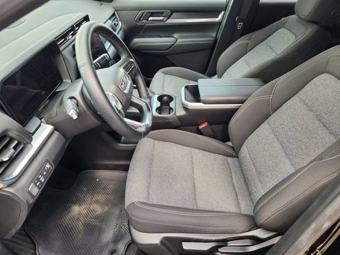 Used 2025 GMC Terrain Elevation AWD/4WD image 10