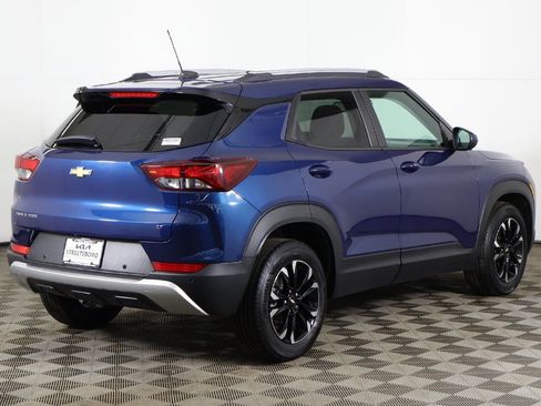 Used 2021 Chevrolet TrailBlazer LT w/ Convenience Package image 9